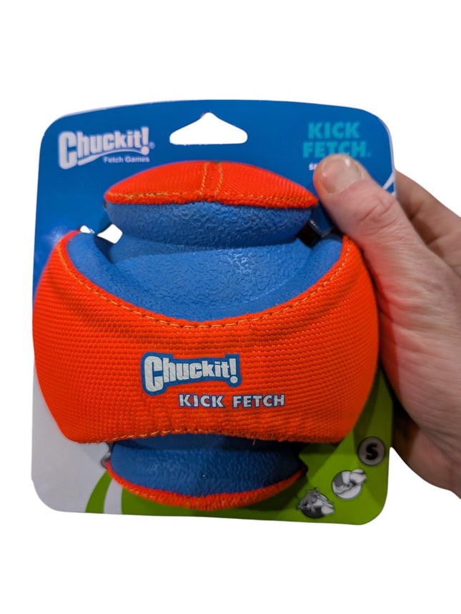 Chuckit Kick Fetch – Robust fotboll för hundar